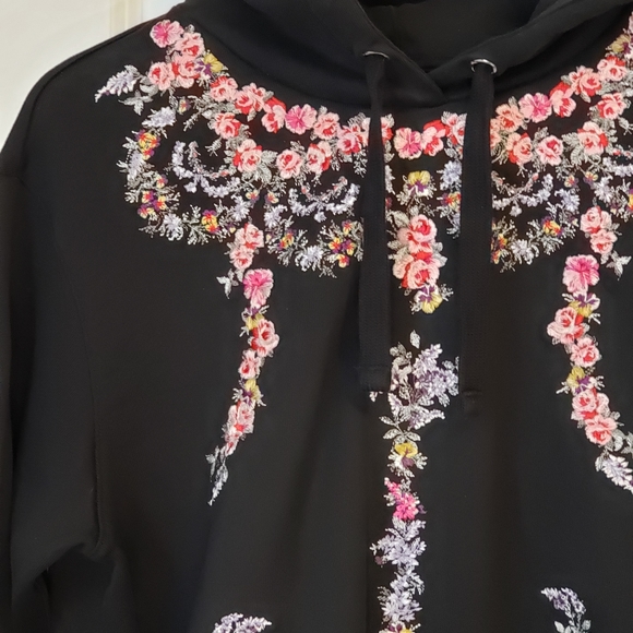 H&M X Giambattista Valli Embroidered Rhinestone Unisex Sweatshirt Sz XS - Picture 4 of 15